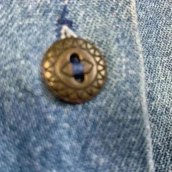 Vintage AE sport button-down, short sleeve, 100% cotton,  beads and embroidery - Picture 7 of 7